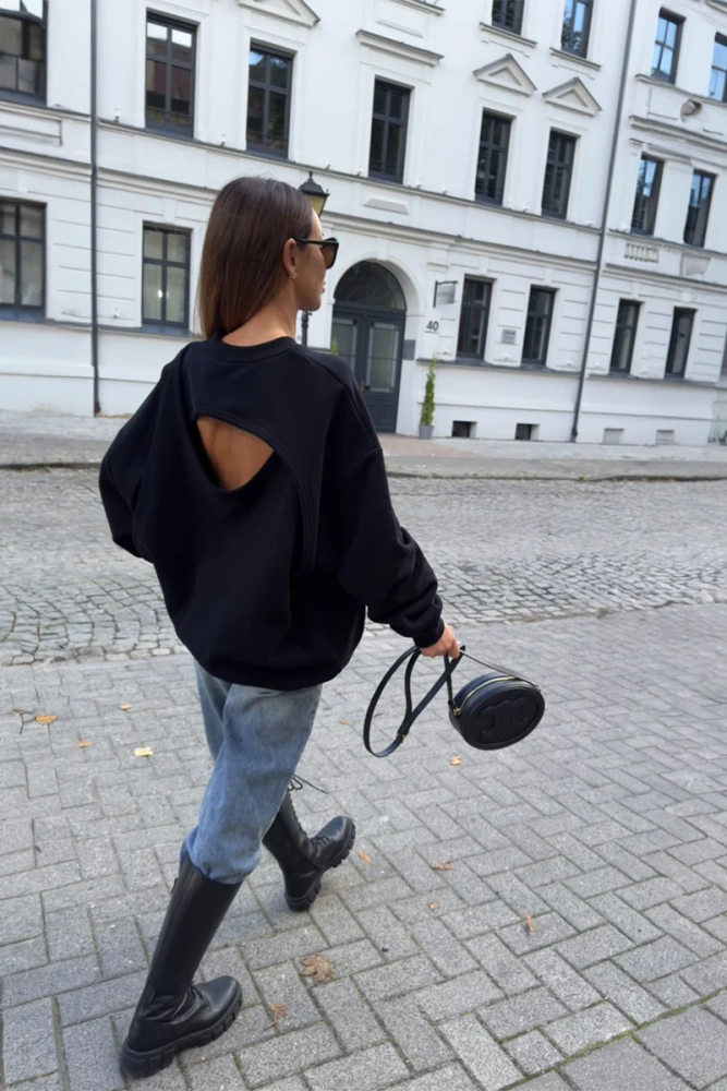 Sheila - Damska Bluza z wycięciem na plecach 'Black Velvet'